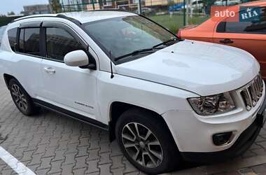 Внедорожник / Кроссовер Jeep Compass 2014 в 