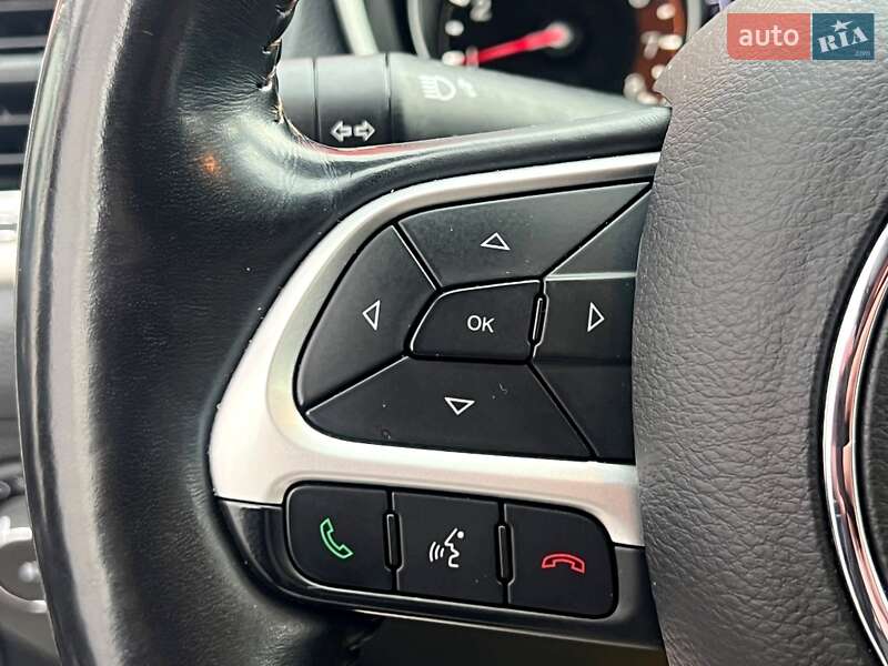 Внедорожник / Кроссовер Jeep Compass 2017 в Киеве