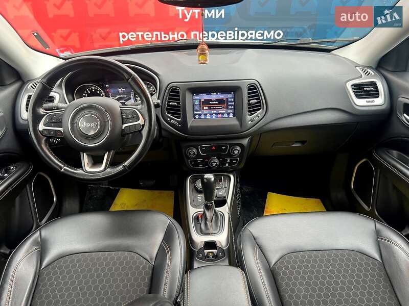 Внедорожник / Кроссовер Jeep Compass 2017 в Киеве