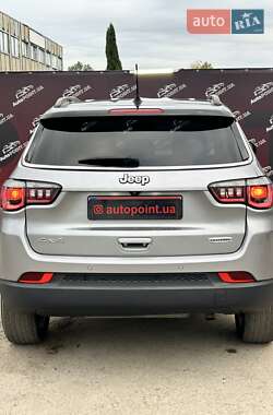 Внедорожник / Кроссовер Jeep Compass 2018 в 