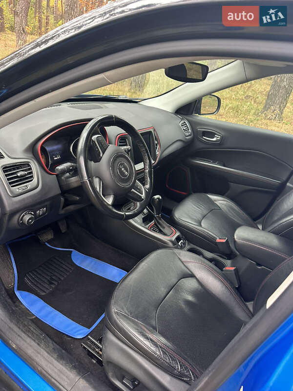 Позашляховик / Кросовер Jeep Compass 2017 в Києві фото 23 Позашляховик / Кросовер Jeep Compass 2017 в Києві