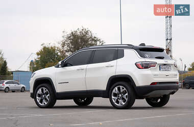 Позашляховик / Кросовер Jeep Compass 2020 в 