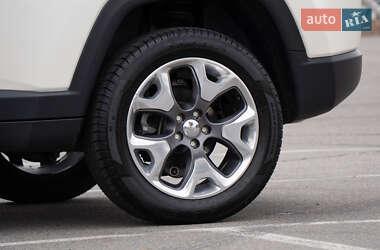 Позашляховик / Кросовер Jeep Compass 2020 в 