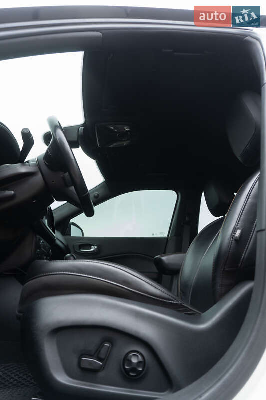 Внедорожник / Кроссовер Jeep Compass 2020 в Днепре