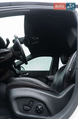 Позашляховик / Кросовер Jeep Compass 2020 в 