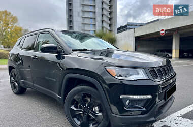 Внедорожник / Кроссовер Jeep Compass 2019 в 