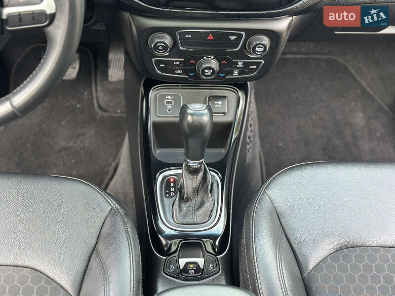 Позашляховик / Кросовер Jeep Compass 2019 в Києві фото 37 Позашляховик / Кросовер Jeep Compass 2019 в Києві