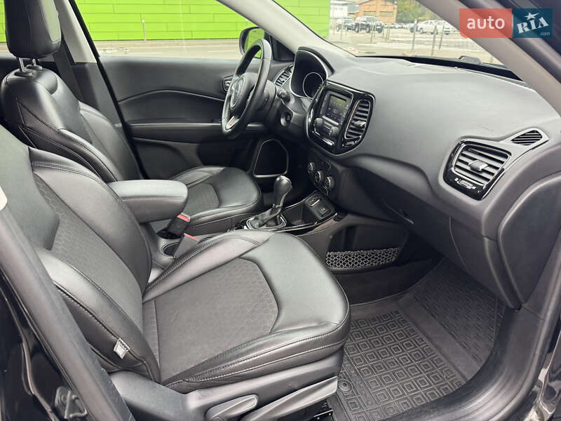Позашляховик / Кросовер Jeep Compass 2018 в Києві фото 12 Позашляховик / Кросовер Jeep Compass 2018 в Києві
