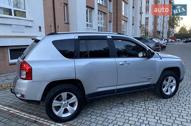 Позашляховик / Кросовер Jeep Compass 2011 в 