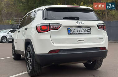 Позашляховик / Кросовер Jeep Compass 2017 в  фото 9 Позашляховик / Кросовер Jeep Compass 2017 в