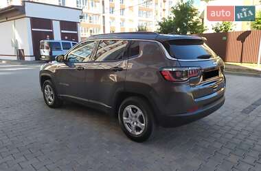 Внедорожник / Кроссовер Jeep Compass 2022 в 