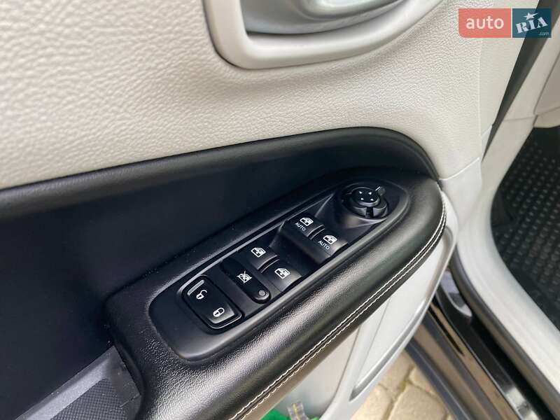 Позашляховик / Кросовер Jeep Compass 2017 в Львові