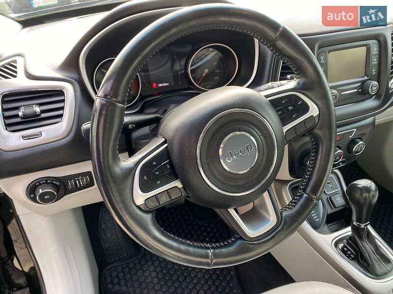 Позашляховик / Кросовер Jeep Compass 2017 в Львові