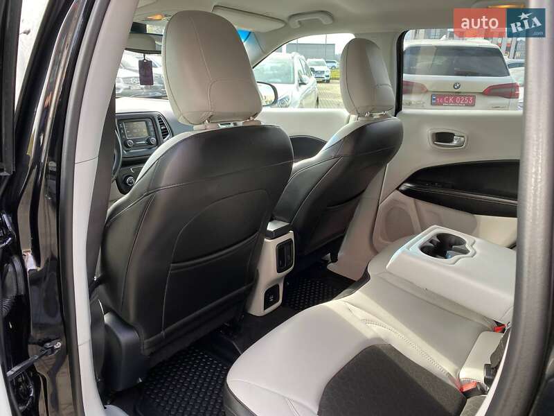 Позашляховик / Кросовер Jeep Compass 2017 в Львові