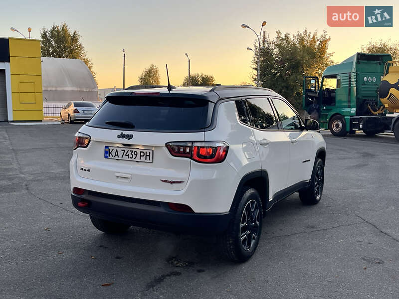 Внедорожник / Кроссовер Jeep Compass 2019 в Киеве фото 15 Внедорожник / Кроссовер Jeep Compass 2019 в Киеве