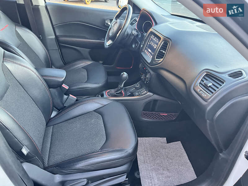 Внедорожник / Кроссовер Jeep Compass 2019 в Киеве фото 40 Внедорожник / Кроссовер Jeep Compass 2019 в Киеве