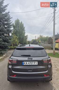 Позашляховик / Кросовер Jeep Compass 2018 в 