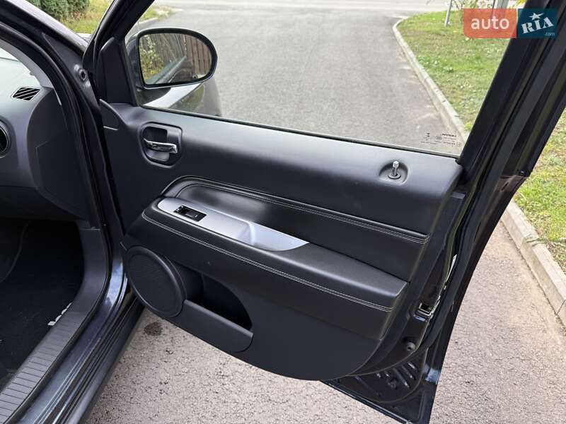 Внедорожник / Кроссовер Jeep Compass 2014 в Киеве фото 32 Внедорожник / Кроссовер Jeep Compass 2014 в Киеве