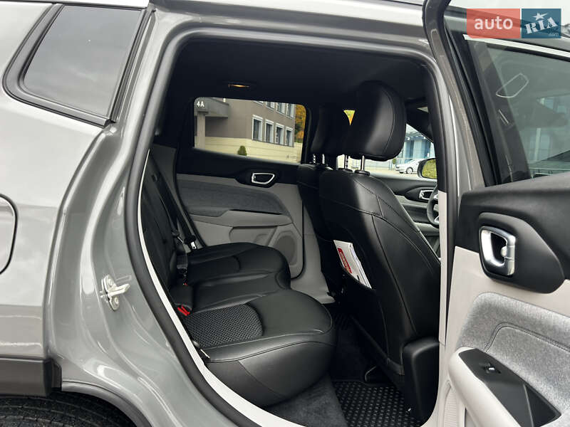 Позашляховик / Кросовер Jeep Compass 2024 в Києві фото 17 Позашляховик / Кросовер Jeep Compass 2024 в Києві