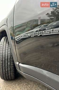 Внедорожник / Кроссовер Jeep Compass 2021 в 
