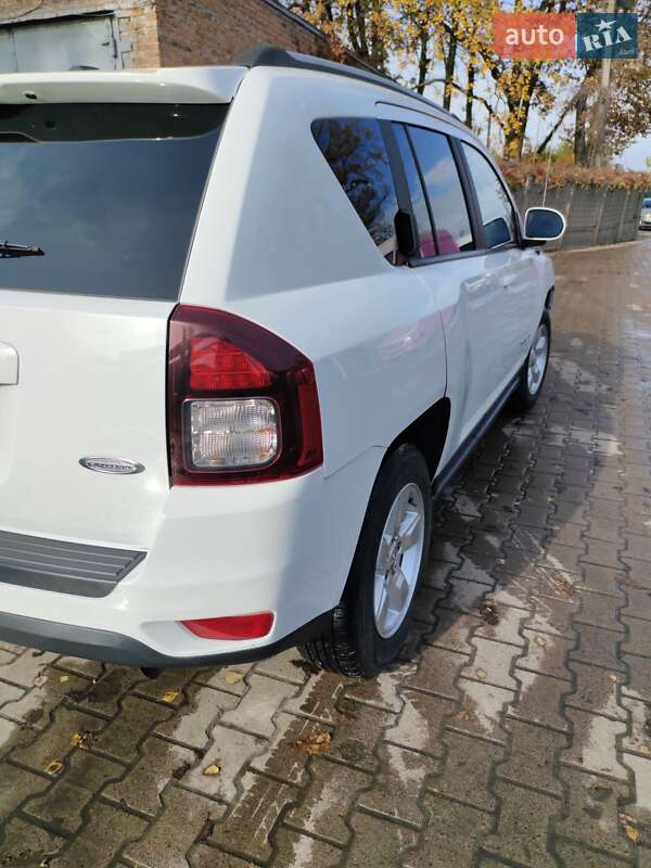 Позашляховик / Кросовер Jeep Compass 2016 в Сумах