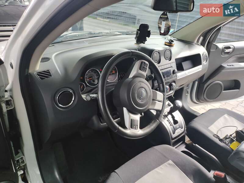 Позашляховик / Кросовер Jeep Compass 2016 в Сумах