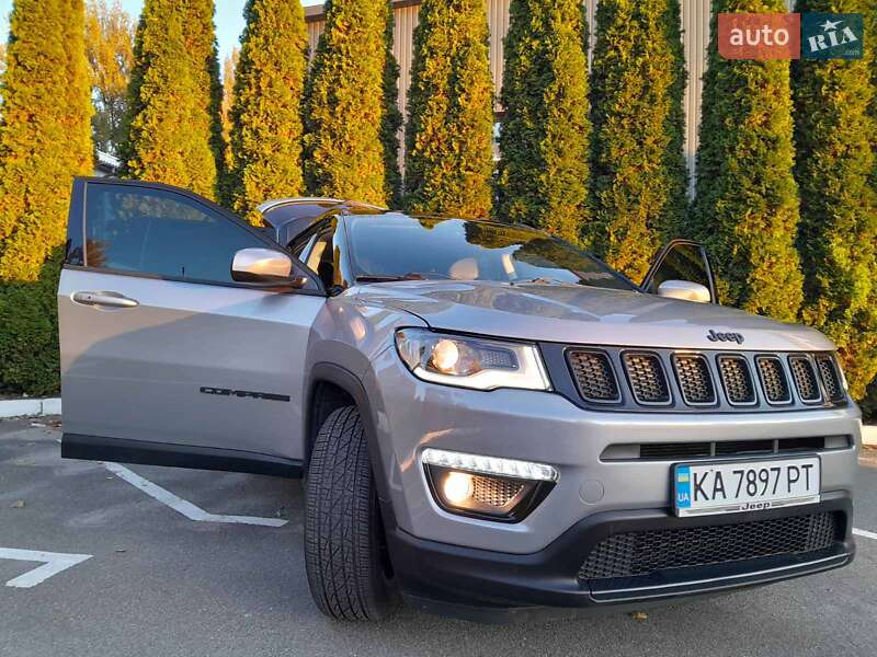 Внедорожник / Кроссовер Jeep Compass 2018 в Киеве