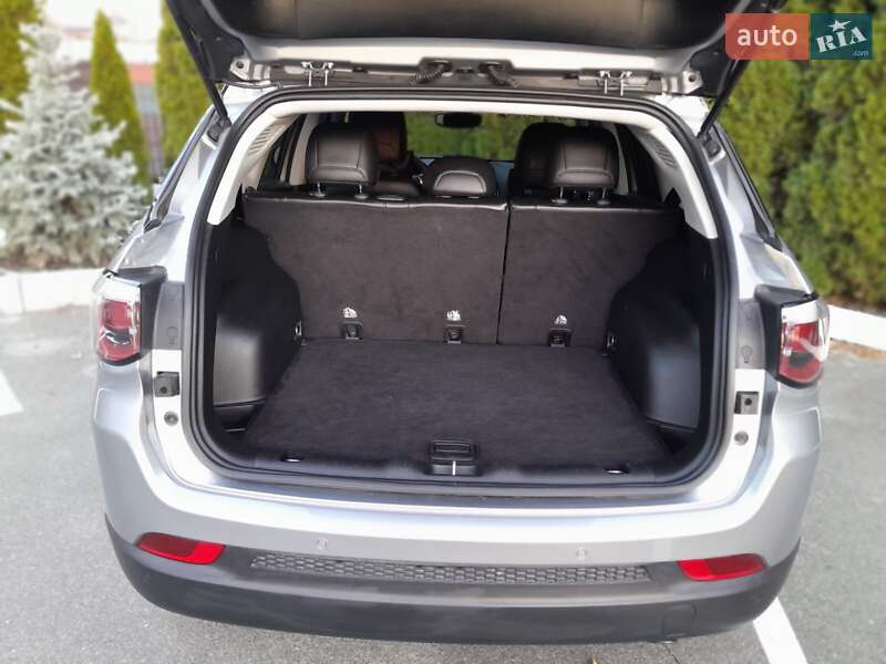 Внедорожник / Кроссовер Jeep Compass 2018 в Киеве