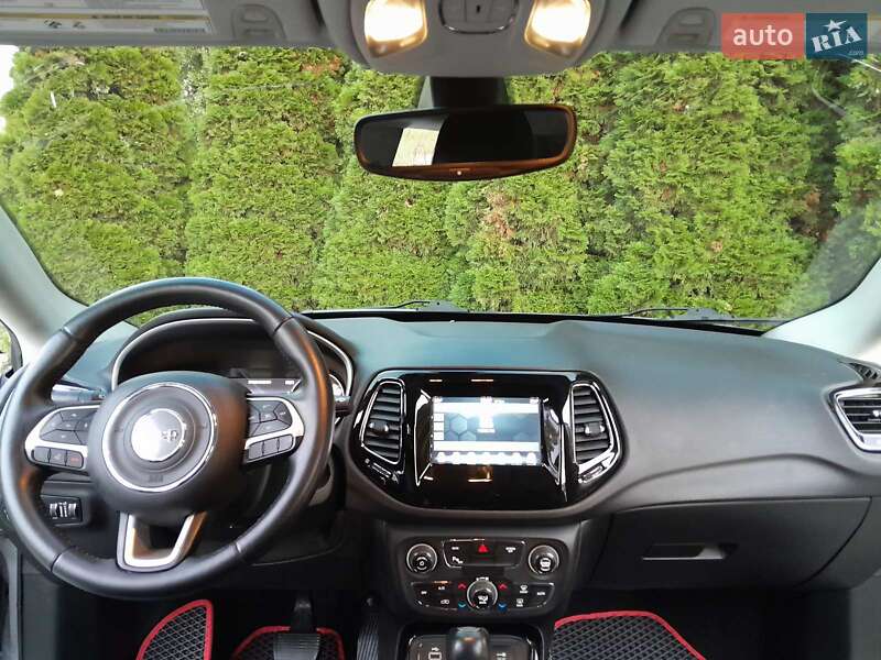 Внедорожник / Кроссовер Jeep Compass 2018 в Киеве