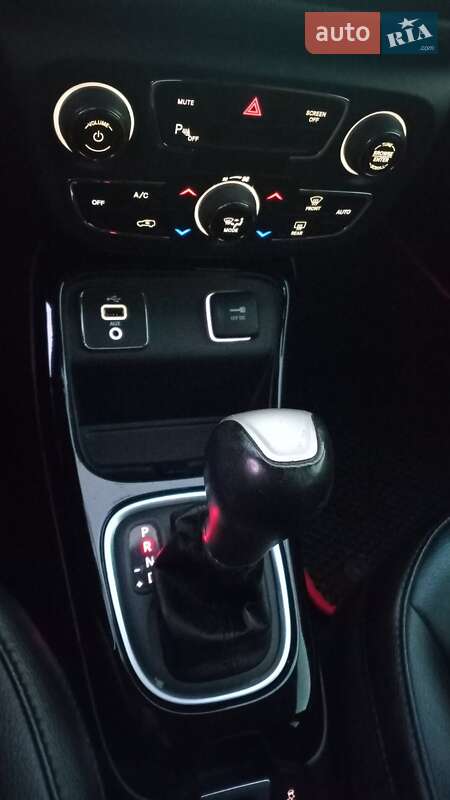 Внедорожник / Кроссовер Jeep Compass 2018 в Киеве