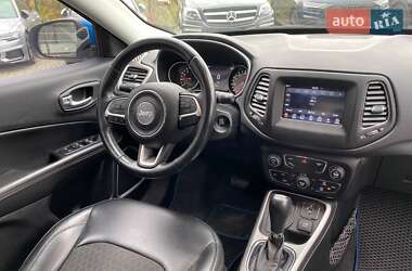Внедорожник / Кроссовер Jeep Compass 2017 в 