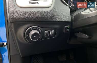 Внедорожник / Кроссовер Jeep Compass 2017 в 