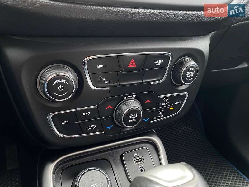 Позашляховик / Кросовер Jeep Compass 2017 в Львові фото 19 Позашляховик / Кросовер Jeep Compass 2017 в Львові