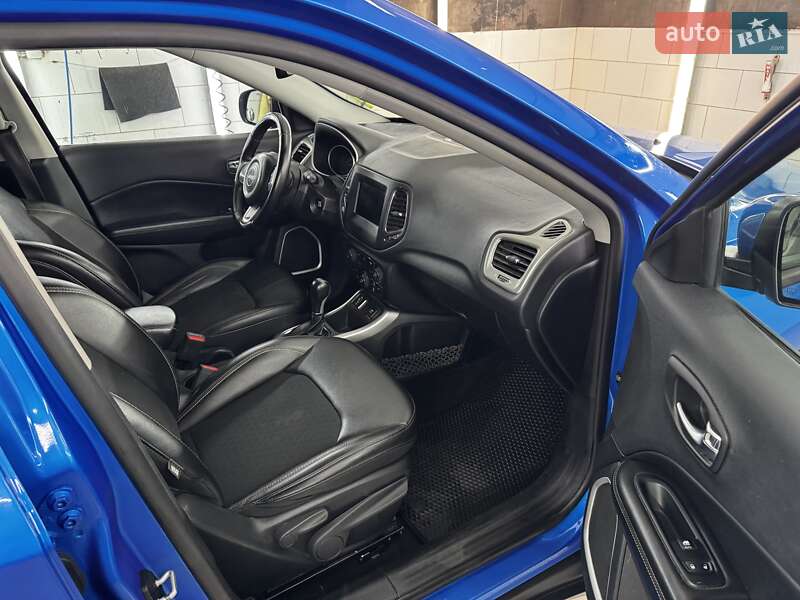 Внедорожник / Кроссовер Jeep Compass 2018 в Киеве