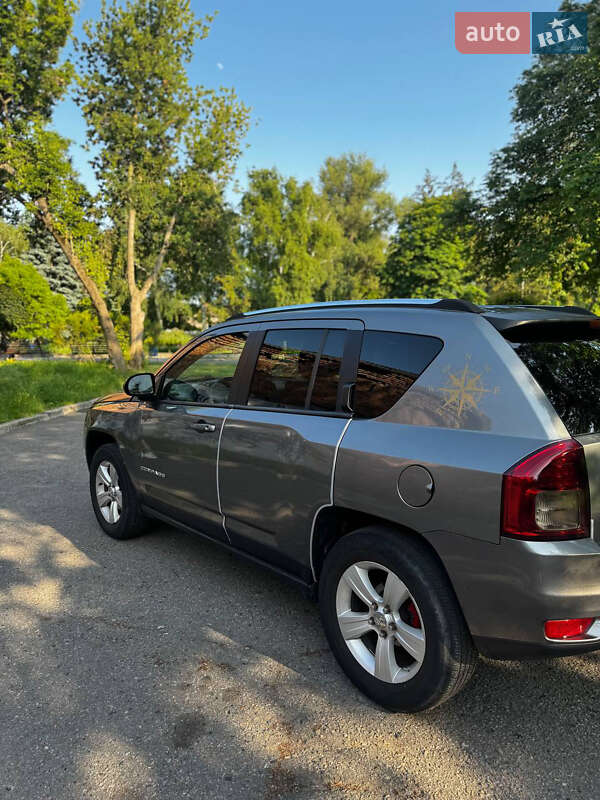 Внедорожник / Кроссовер Jeep Compass 2011 в Кременчуге фото 3 Внедорожник / Кроссовер Jeep Compass 2011 в Кременчуге