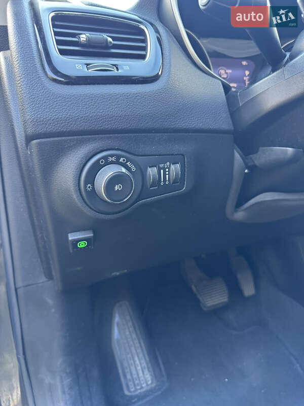 Позашляховик / Кросовер Jeep Compass 2018 в Києві фото 23 Позашляховик / Кросовер Jeep Compass 2018 в Києві