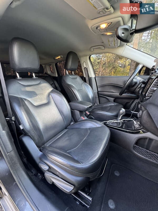 Позашляховик / Кросовер Jeep Compass 2018 в Києві фото 38 Позашляховик / Кросовер Jeep Compass 2018 в Києві