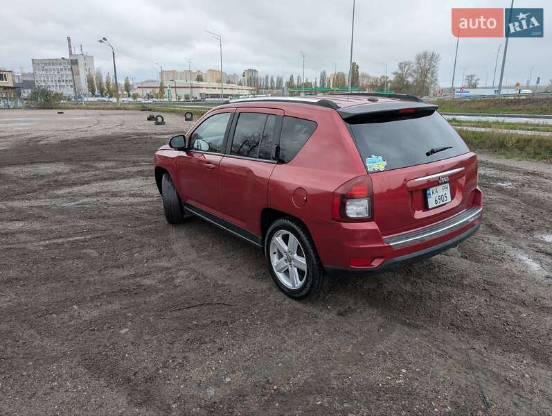 Внедорожник / Кроссовер Jeep Compass 2014 в Киеве
