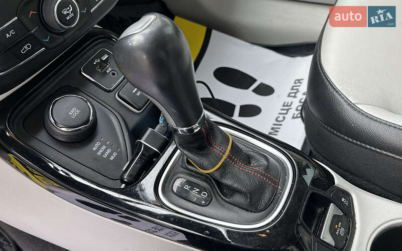 Внедорожник / Кроссовер Jeep Compass 2018 в Стрые