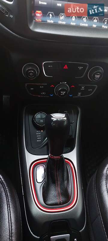 Внедорожник / Кроссовер Jeep Compass 2018 в Дубно