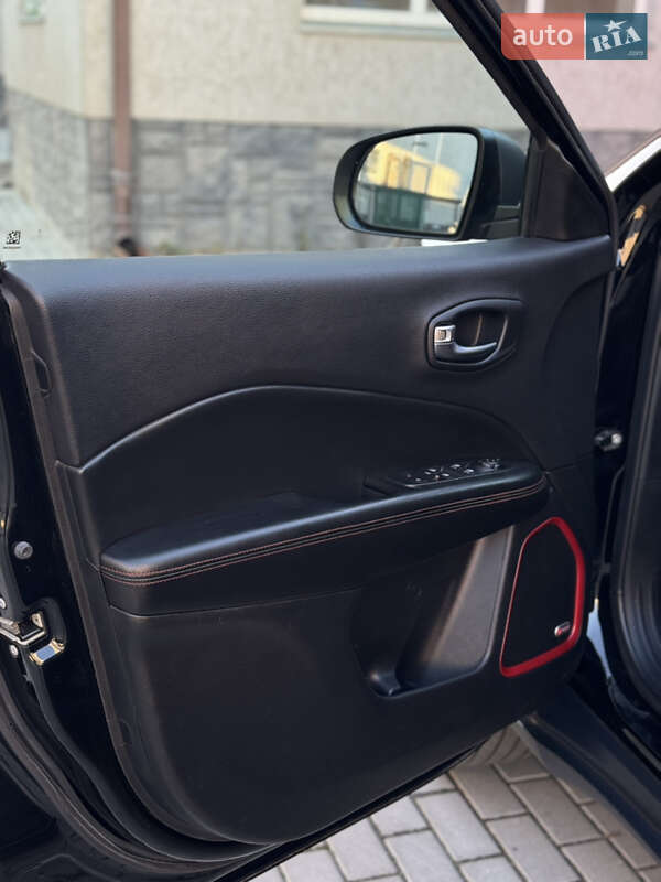 Позашляховик / Кросовер Jeep Compass 2019 в Луцьку