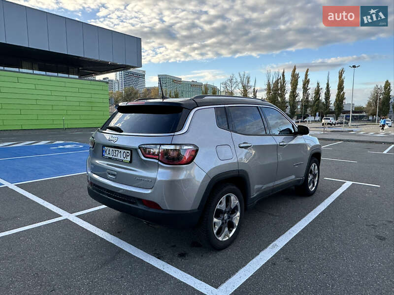 Внедорожник / Кроссовер Jeep Compass 2019 в Киеве
