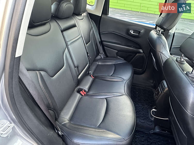 Внедорожник / Кроссовер Jeep Compass 2019 в Киеве