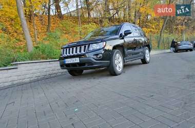 Внедорожник / Кроссовер Jeep Compass 2016 в Киеве