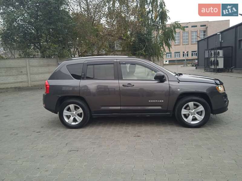 Внедорожник / Кроссовер Jeep Compass 2016 в Шепетовке фото 4 Внедорожник / Кроссовер Jeep Compass 2016 в Шепетовке