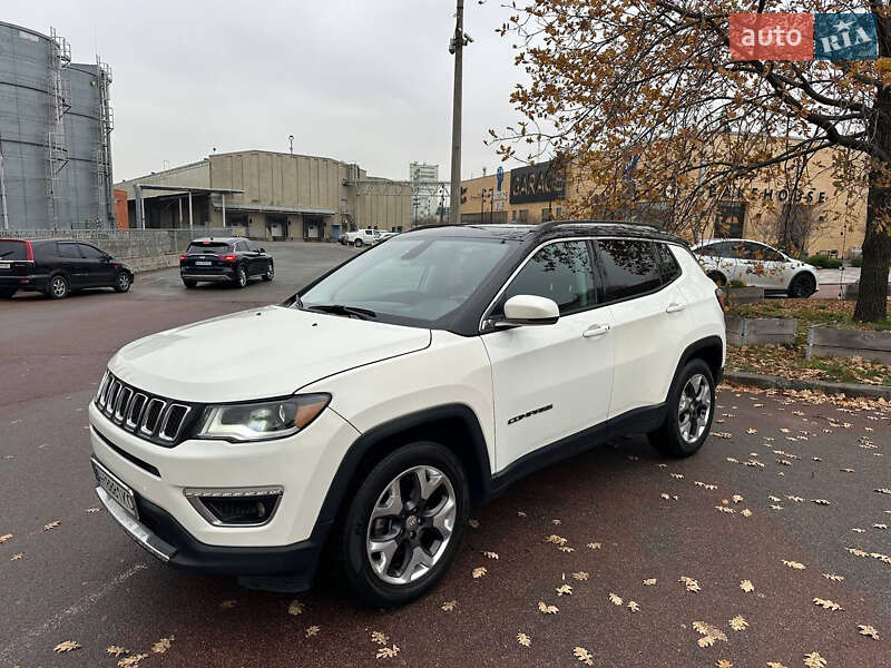 Внедорожник / Кроссовер Jeep Compass 2018 в Киеве