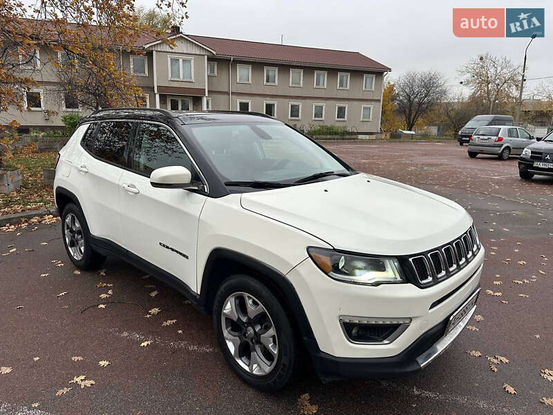 Внедорожник / Кроссовер Jeep Compass 2018 в Киеве
