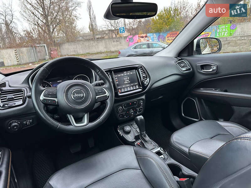 Внедорожник / Кроссовер Jeep Compass 2018 в Киеве