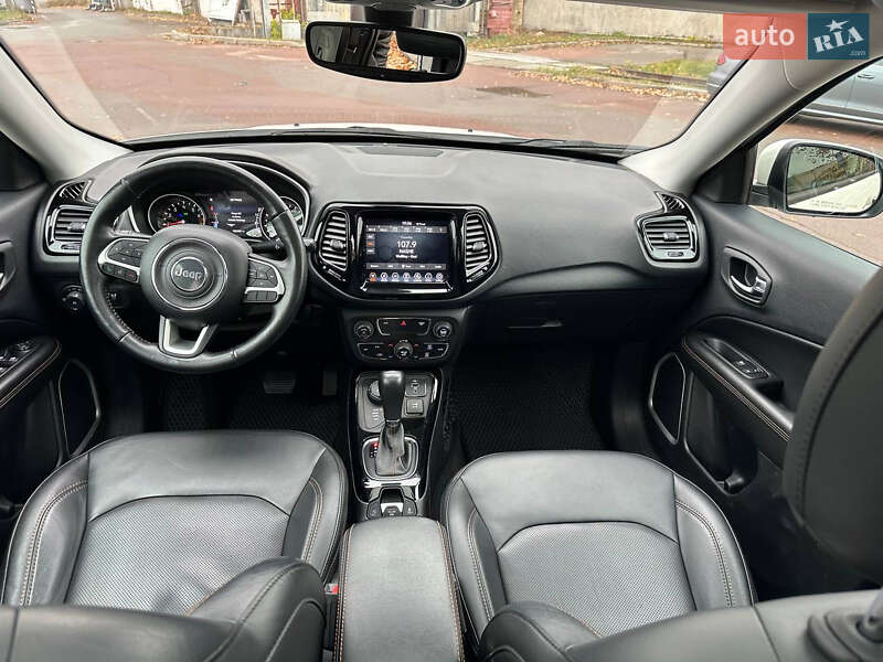 Внедорожник / Кроссовер Jeep Compass 2018 в Киеве