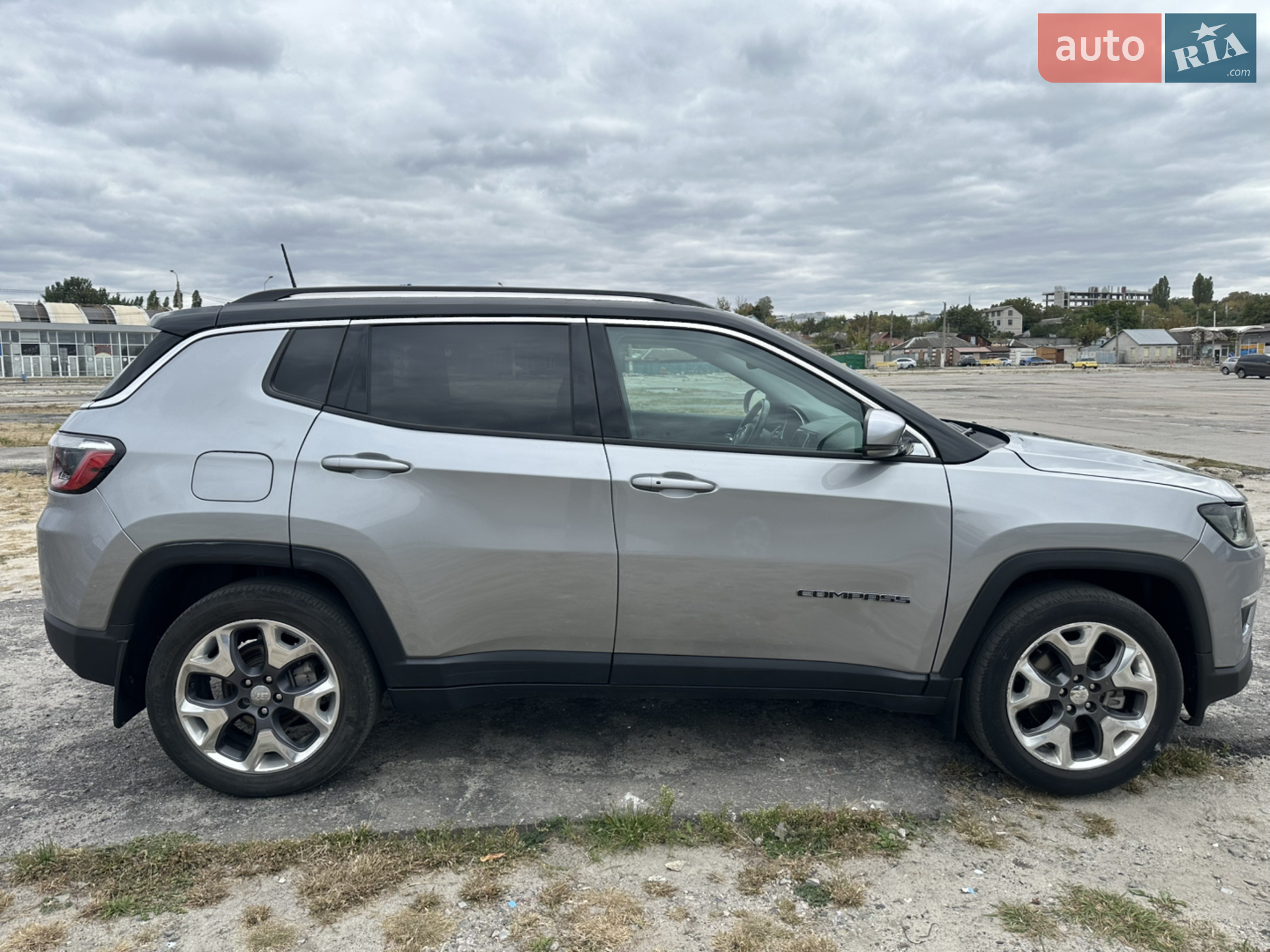 2020 Jeep Compass - мініатюра 12